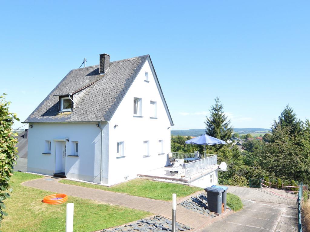 Peaceful Holiday Home In Rascheid Near Forest Geisfeld  Exteriör bild